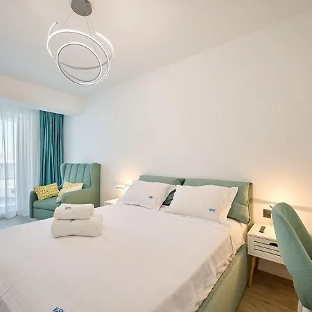 Apartment Side Heaven In Infinity - Parking Mamaia