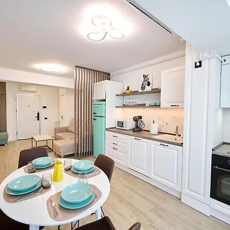 Side Heaven In Infinity - Parking Apartment Mamaia