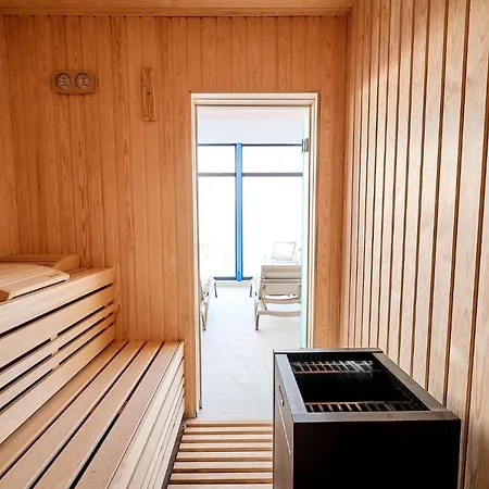 Side Heaven In Infinity - Parking Apartment Mamaia