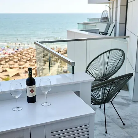 Apartment Side Heaven In Infinity - Parking Mamaia